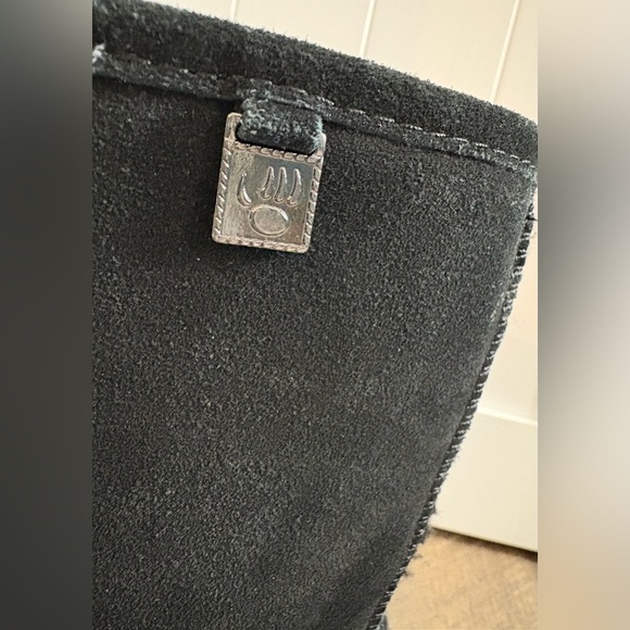 BEARPAW Boots - Picture 5 of 6